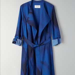 Babaton flowy trench in indigo blue